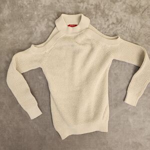 Guess Women's Ivory Cream Cold Shoulder Pullover Sweater Size Small Stylish